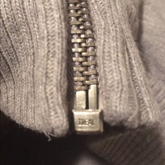 Gap Hoodie (Unisex)🛍 - Picture 7 of 7